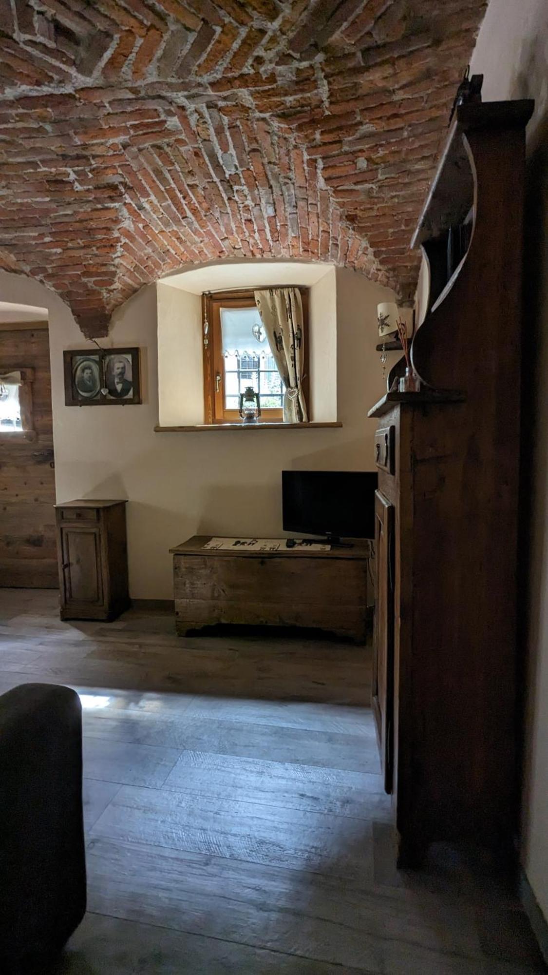 Maison Du Pont Romain Aosta Buitenkant foto